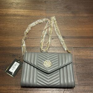 Badgley Mischka Studio NWT Quilting Center Grey Crossbody with Gold Chain.